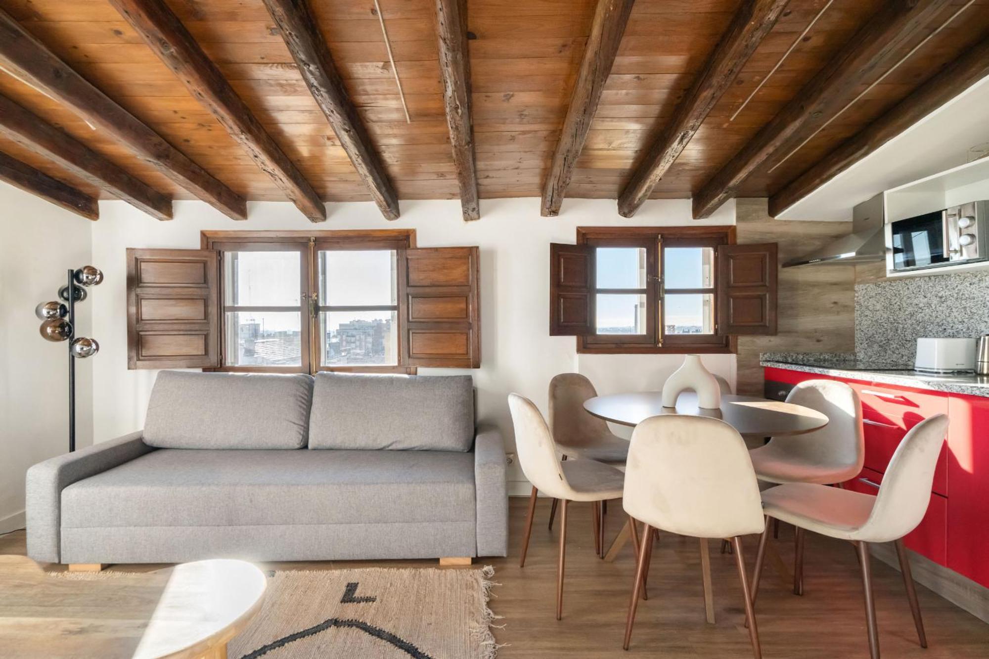 Appartement Atico Con Terraza En Lavapies Alquiler Temporal à Madrid Extérieur photo