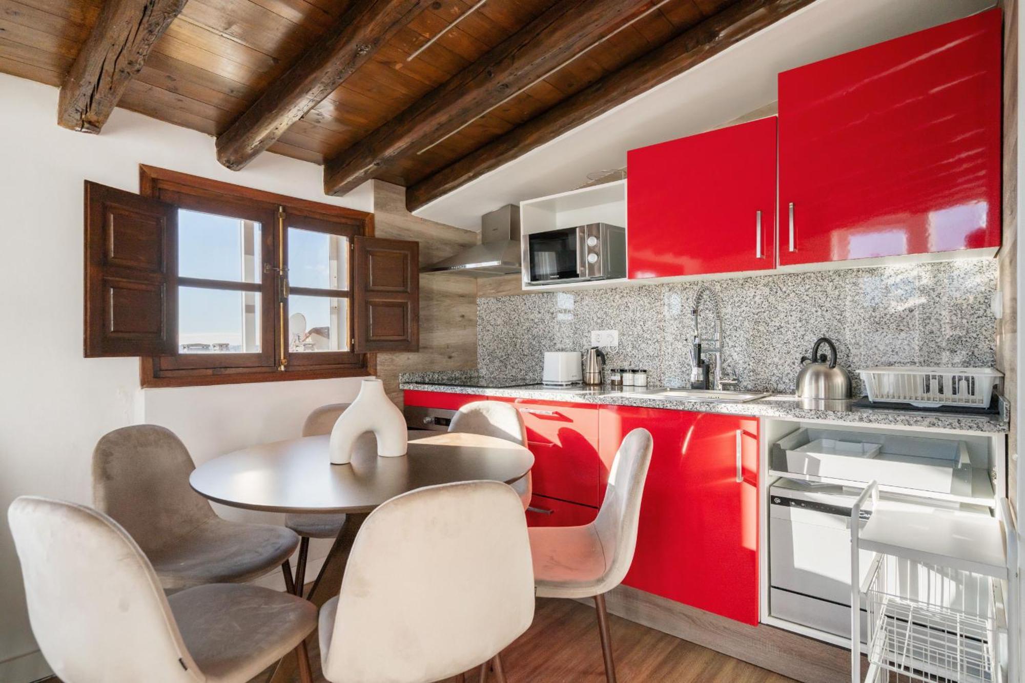 Appartement Atico Con Terraza En Lavapies Alquiler Temporal à Madrid Extérieur photo
