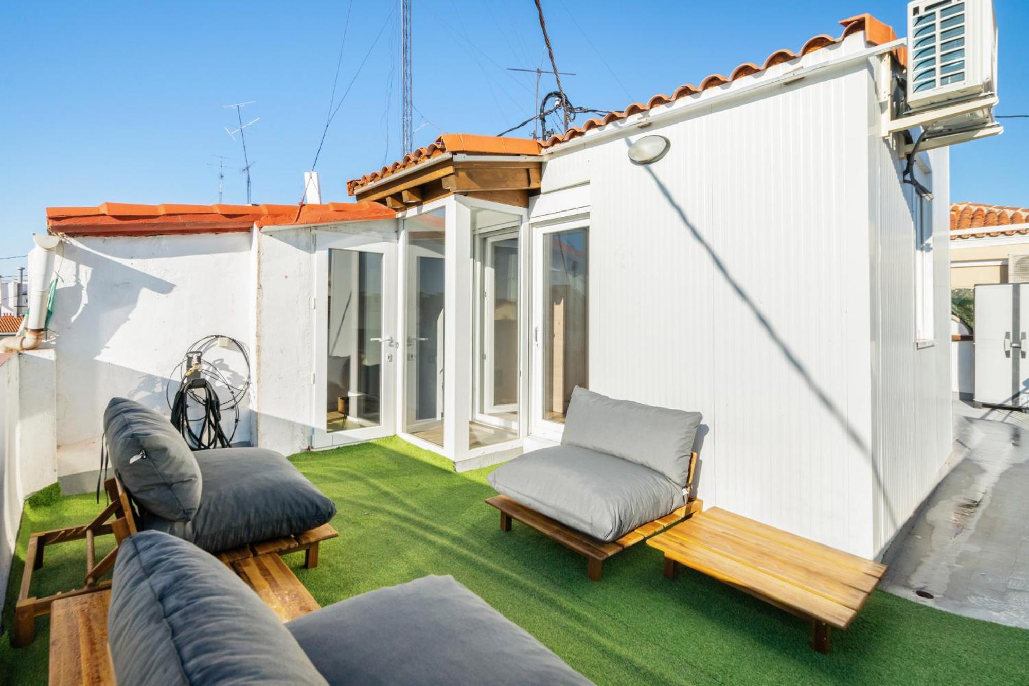 Appartement Atico Con Terraza En Lavapies Alquiler Temporal à Madrid Extérieur photo