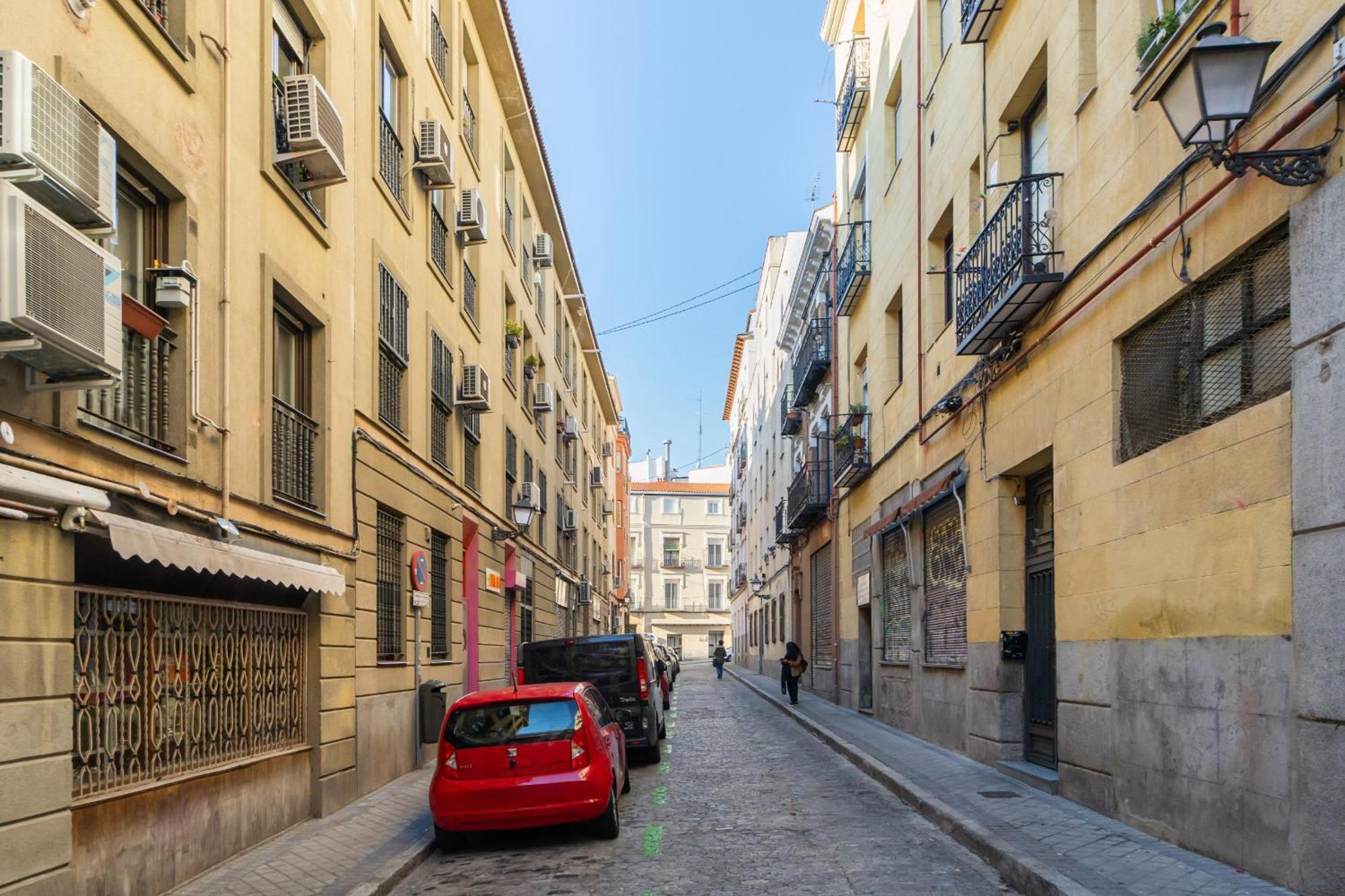 Appartement Atico Con Terraza En Lavapies Alquiler Temporal à Madrid Extérieur photo
